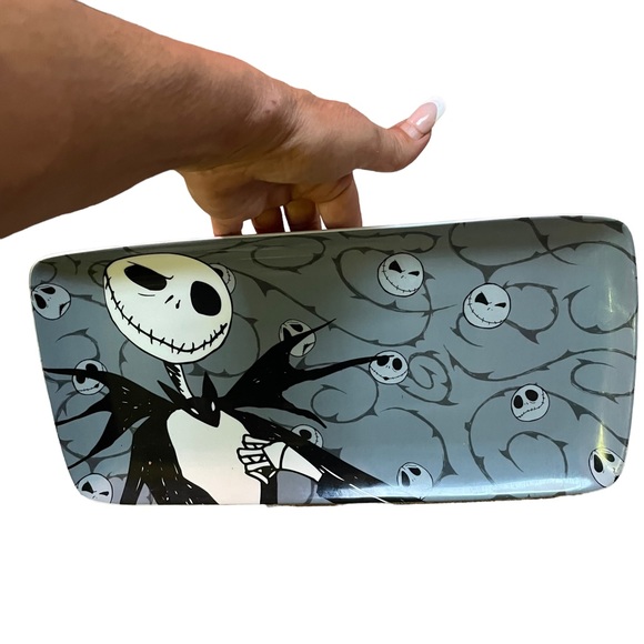 NWOT DISNEY NIGHTMARE BEFORE CHRISTMAS CERAMIC SERVING DISH - Picture 3 of 3